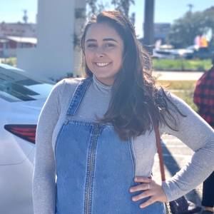 Meet your Posher, Leticia